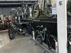-迪卡侬(越秀公园店)
