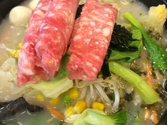 肥牛米线-灵芝妹子海鲜米线(香炉礁山姆店)