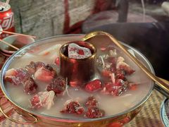 土猪腊排铜锅煲-贰醒·私房小院烧烤 (太古里店)