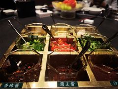 -德天肥牛海鲜火锅(城西银泰店)