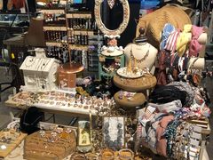 -诚品(信义店)