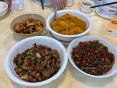 -笨罗卜浏阳菜馆(太平街店)