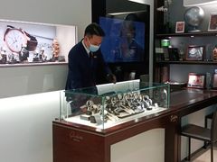 -亨吉利世界名表中心(华润万象城店)