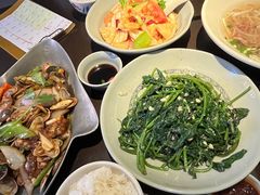 -大头虾越式风味餐厅(光明广场店)