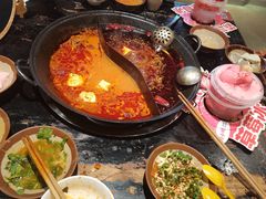 -周小明火锅(黑金冠社区店)