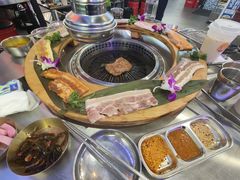 -玄希浪漫厨房·韩料烤肉(湖滨银泰in77店)