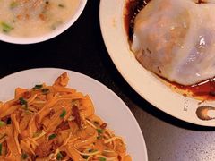 广州干炒牛河-伍湛记 · 广州老字号(龙津中路店)
