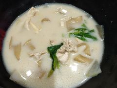 -麻小劲菌汤麻辣烫(体育西路店)