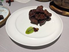 沪市牛肉粒-屋里厢上海菜馆