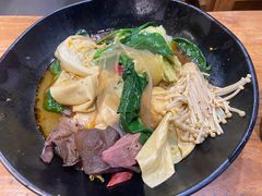 -万记麻辣烫国展总店