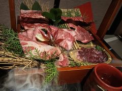 -山川小町·极番烧肉(新地假日广场店)