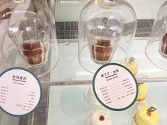 -UNI UNI(环亚凯瑟琳店)