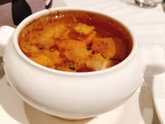 橄榄花炖五脚猪汤-闻见中国海南菜(K11店)