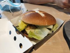 -麦当劳(展览路店)