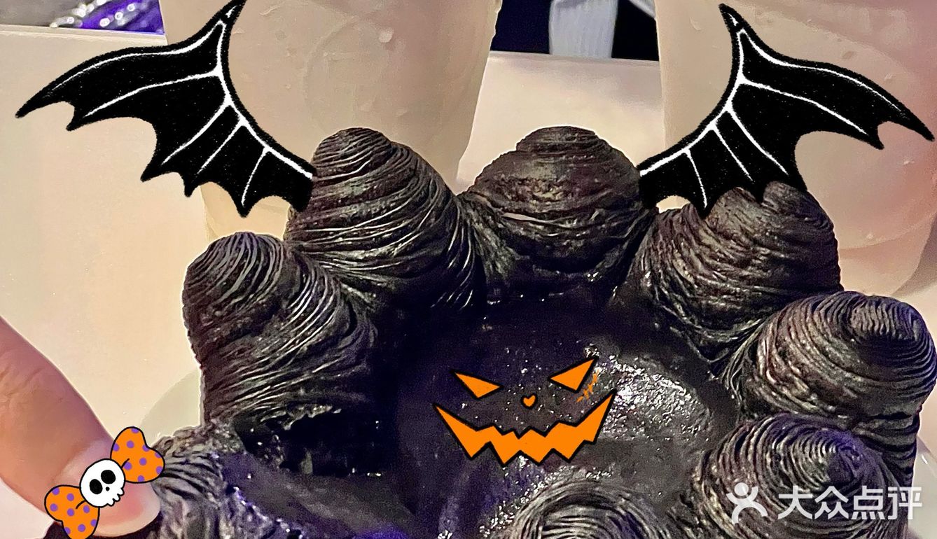 不给糖就吃块蛋糕吧🎃我是万圣节小机灵gui