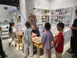 -MINI MARS KIDS CLUB亲子家庭中心(长宁天山店)