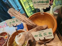 -云阿蛮云南生烫牛肉米线(奉贤路店)