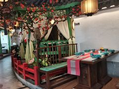 -荷塘秋月·本帮江浙菜(国权路店)