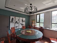 包厢-恩宏德餐馆(平山道店)