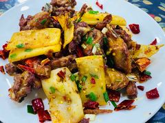 摩梭饵块鸡-泸沽肴(泸沽湖大洛水村农村信用社旁店)