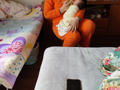 -爱的果实月嫂育婴师(世纪东方店)