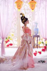 -九月鹰飞汉服摄影工作室