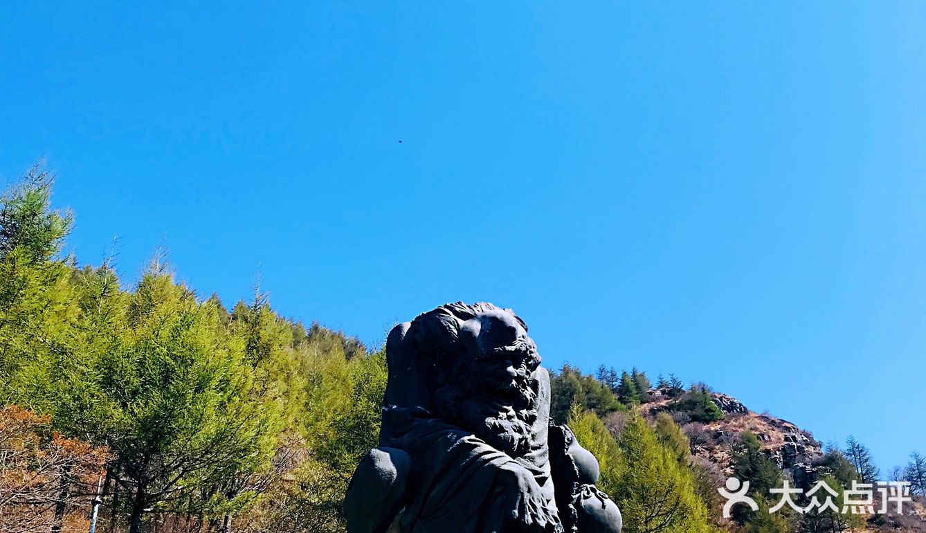 北方的“小黄山”,玻璃栈道让你心惊胆跳