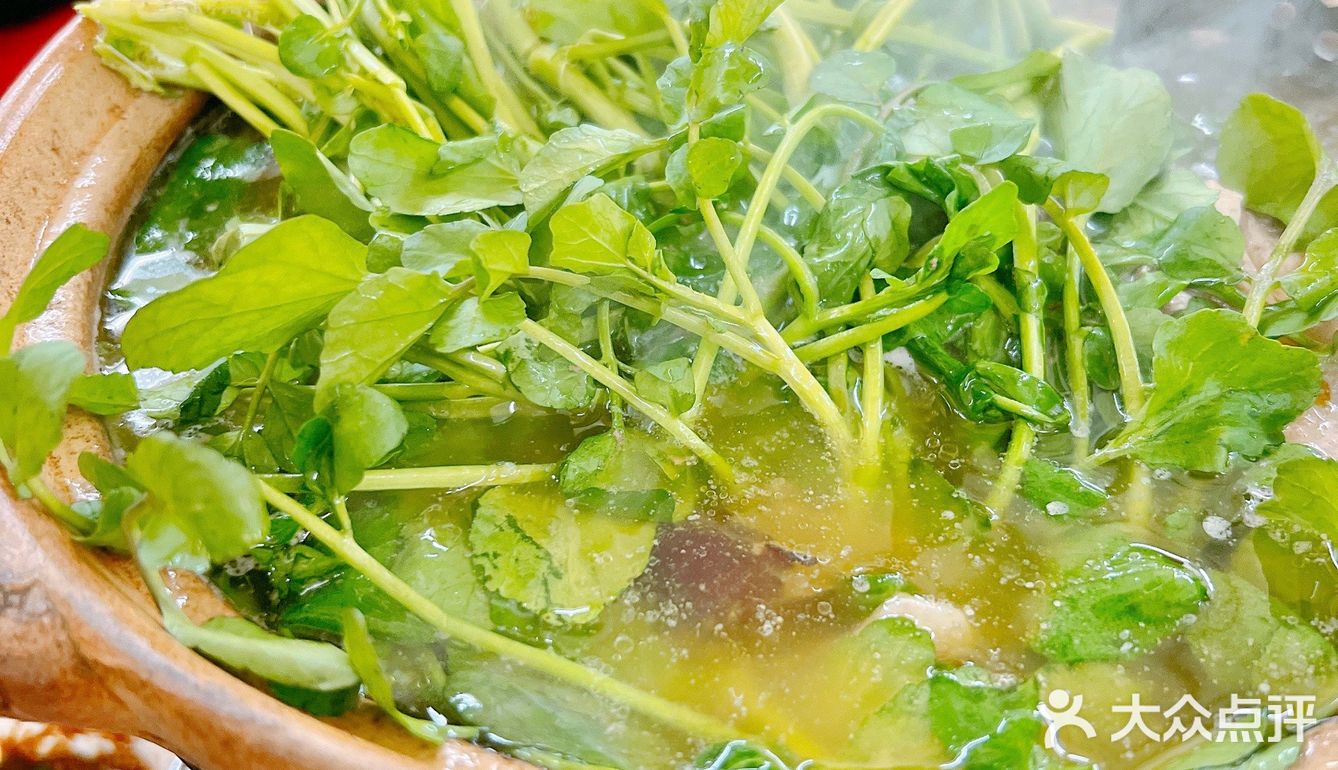 埋单也才490元，着实是近来吃得最便宜又饱的一顿