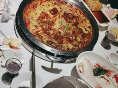 -茅草房·河畔园林火锅