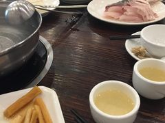 -正能量脆肉鲩火锅
