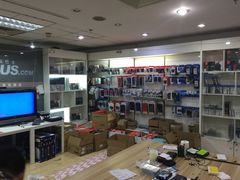 -上海南东电玩(上海置地广场周大福店)