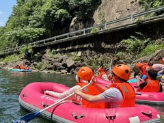 -安吉龙王山峡谷漂流
