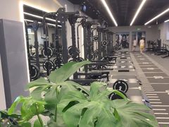 -TMG潮流健身(奥体莲荷里店)