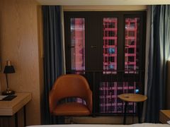 -维也纳国际酒店·重庆交通大学六公里轻轨站店