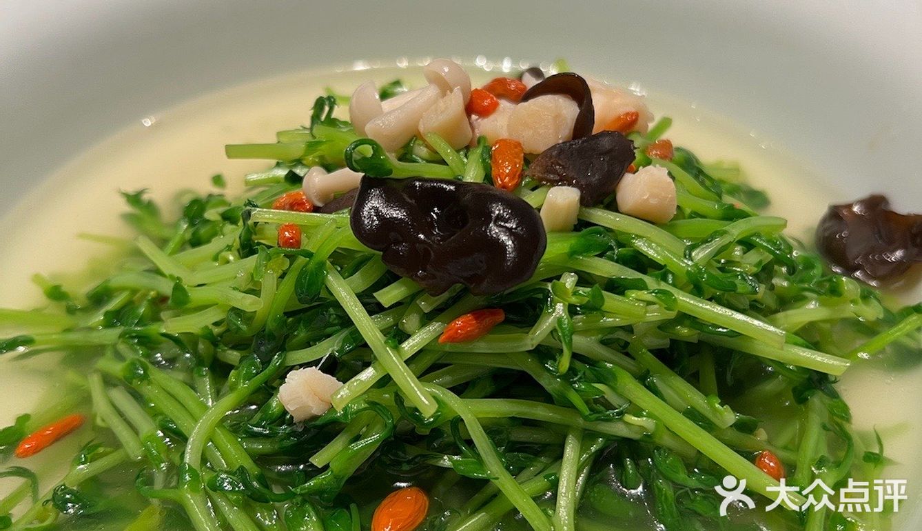 鱼子酱片皮鸭🦆最高规格的烤鸭