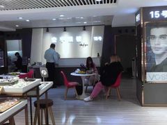 -宏宇眼镜蔡司依视路折扣店(兆佳眼镜城店)