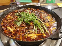 -鸿顺老铁锅美蛙鱼府(解放碑店)