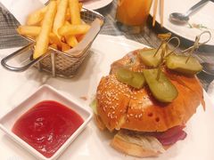 -WOLFGANG PUCK KITCHEN & BAR(迪士尼小镇店)