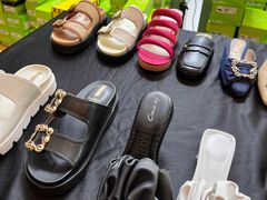 -广州周大福金融中心