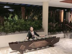 -Sunset Bar(丹绒亚路香格里拉店)