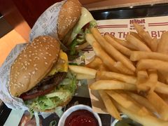 -The Habit Burger Grill 哈比特汉堡(复兴soho店)