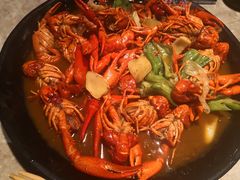 -沪小胖小龙虾(淮海中路旗舰店)