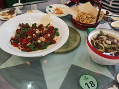 -一家人(凯旋路店)