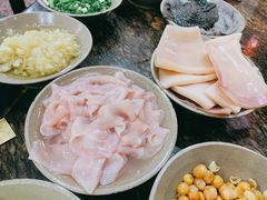 -星鸿社重庆老火锅(燃灯寺分店)