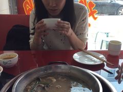 -老石黑山羊毛驴肉火锅(金凯广场店)