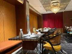 -半岛翡丽海鲜自助餐厅(观风亭店)