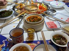 -贤合庄卤味火锅(安吉万达店)