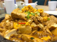 石锅海胆豆腐-品海楼·大连海胆锅贴馆(东港店)