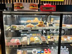 -星巴克(广州百信广场东区店)