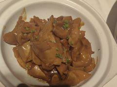 -八府香鸭·啫啫煲(华山路店)